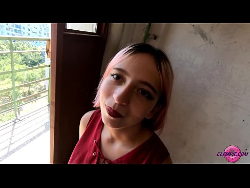 ❤️ Studentessa sensuale succhia uno sconosciuto nell'Outback - Sborra sulla sua faccia ️ Video di sessoal it.sexuria-net.ru ️❤